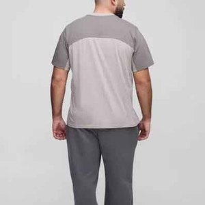 T-shirt homme, coupe décontractée et ample, tissu respirant en mélange de coton doux, manches courtes, style streetwear décontracté, confort quotidien pour l'été, en vente. - Product Image 2