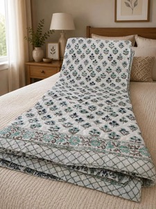 Colcha de Algodón Jaipuri Tamaño King, Estampado a Mano, Reversible, Ligera, Razai Indio, Colcha Artesanal - Product Image 3