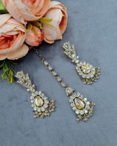 Pear Cut Crystal Stone Necklace Earrings And Mangtika <b>Set</b> Antique Gold PLated Ethnic Festive Wear Wholesale Fashion Jewelry <b>Sets</b> - Product Image 3