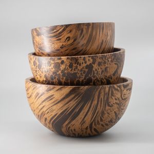 Tazón de madera artesanal para servir en la cocina del hogar, con acabado de madera natural duradero, perfecto para servir frutas frescas y ensaladas. - Product Image 6