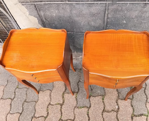 Mesita de Noche Antigua de Madera Maciza de Mango en Color Nogal, Mesita de Noche Moderna con Lámpara y 2 Cajones para Uso en Hoteles y Cocinas - Product Image 3