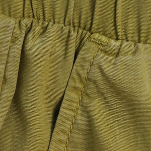 กางเกงขายส่งคุณภาพสูงสำหรับใส่ในโอกาสพิเศษหรือกิจกรรมกลางแจ้ง ทำจากผ้าชิโน่คอตตอน เหมาะสำหรับธุรกิจและสวมใส่สบายๆ ในฤดูร้อน - Product Image 4