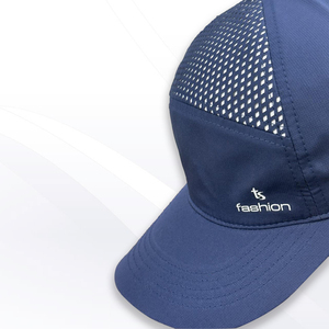 Capuchon en polyester durable avec bandeau anti-transpiration et œillets de ventilation pour de longues heures au soleil - Product Image 6