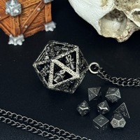 Collier porte-dés métallique ouvrable, vente en gros, pendentif creux D&D avec mini-dés, crâne de dragon, mace en forme de balle, multiples designs