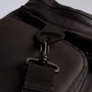 Bolsa Deportiva Unisex Negra de Poliéster, 30-40L, Multifuncional, con Cierre de Cremallera, Bolsa Casual para Fitness con Compartimento Interior - Product Image 4