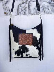 กระเป๋าหนังวัวลายพิเศษ แต่งพู่หนัง สะพายข้าง/สะพายไหล่ ดีไซน์เก๋  กระเป๋าถือหนังแท้  ตกแต่งลายด้วยมือ สำหรับผู้หญิง ใช้งานได้หลากหลาย - Product Image 4