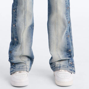 Pantalones Vaqueros de Diseño Moderno con Bolsillos Laterales Funcionales, Lavado Azul Claro, Cintura Cómoda con Presillas para Cinturón - Product Image 5