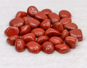 Piedras de Jaspe Rojo Natural Pulimentadas de 18-25 mm, Forma Libre, para Decoración del Hogar, Feng Shui y Manualidades - Product Image 1