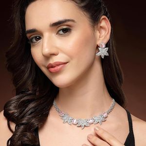 Ensemble collier et boucles d'oreilles en argent plaqué avec zircons roses, bijoux romantiques pour femmes, pour mariage et soirée - Product Image 4