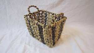 Economically Priced Handwoven Water Hyacinth Woven <b>Baskets</b> <b>Tray</b> Comfortable Handle for Bedroom Living Room Bathroom Organization - Product Image 2