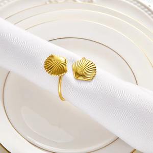 Anillos de servilleta de metal personalizados se adaptan bien a días festivos, cenas formales, brunches informales y eventos al aire libre. - Product Image 5