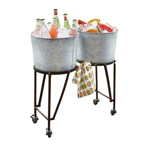 Ensemble de 2 seaux à boissons en métal galvanisé style moderne avec support, pour fêtes, vin, bière, usage intérieur et extérieur - Product Image 1