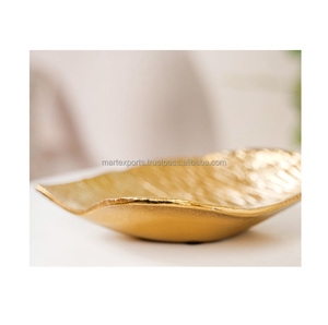 Bandeja DE SERVICIO DE Metal martillado moderna de lujo, Plato decorativo adornado, hecho a mano, duradero para Decoración de mesa de comedor y sala de estar - Product Image 4