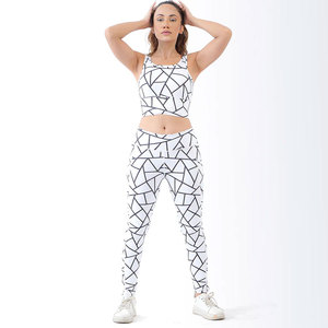 Women's Printed Yoga <b>Leggings</b> <b>With</b> <b>Pockets</b> Four-Way Stretch Spandex Polyester Activewear Pants High Street Yoga <b>Leggings</b> - Product Image 4