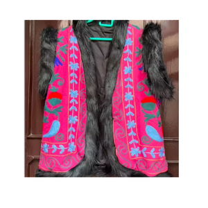 Chaqueta bordada Suzani de algodón bohemio al por mayor de último diseño superventas con detalles de piel - Product Image 3