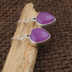 ต่างหูหัวใจหยกลาเวนเดอร์ธรรมชาติ 925 เงินสเตอร์ลิงสตั๊ดพลอยสีม่วงหายากเครื่องประดับชั้นดีสำหรับผู้หญิงของขวัญวันครบรอบ - Product Image 5