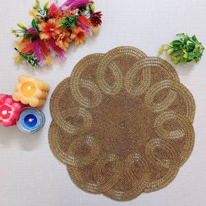 Set de table rond en coton polyester fait main, forme fleur, 300 mm, design bohème, écologique, lavable, avec perles - Product Image 1
