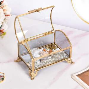 Caja de Joyería de Lujo de Latón y Cristal al por Mayor de Fábrica, Caja de Cristal para Baratijas con Acabado Dorado Antiguo, Caja de Almacenamiento de Joyas Multifuncional - Product Image 4