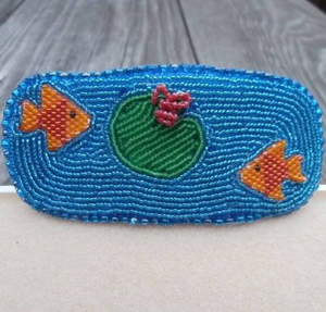 Barrette à cheveux brodée à la main avec perles de verre, pince à cheveux pour femme, accessoires de mode ethniques pour les soirées. - Product Image 1