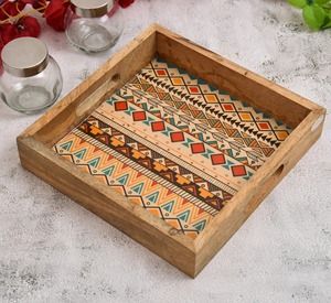Elegante bandeja de madera perfecta para mesa de centro, cocina y exhibición en la comedor. Bandeja de madera multiusos ideal para el hogar y hoteles. - Product Image 1