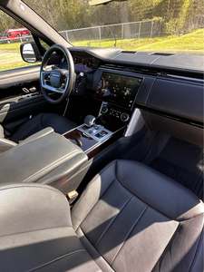 Used 2023 Lan'd R'over <b>Ranges</b> Rover P530 SE - Product Image 5