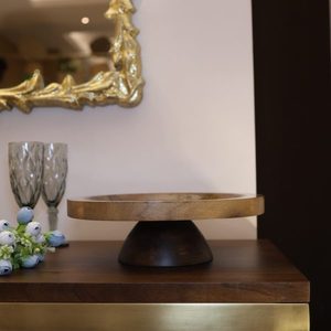 Assiette à gâteau ronde décorative en bois avec support, design minimaliste, couleur unie, pour fêtes et événements - Product Image 1