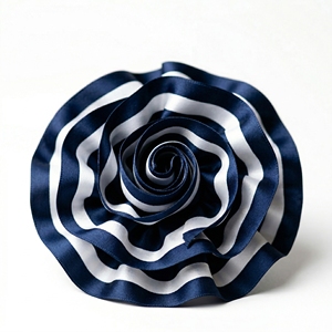 Cinta de Satén Doble de 25 mm (1 Pulgada) con Raya Central Blanca y Azul Marino para Tarjetas de Invitación, Accesorios de Ropa, Decoración de Empaques, Venta al por Mayor - Product Image 2