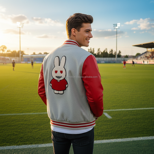 Blouson universitaire homme personnalisé en mélange de laine respirant pour l'hiver, avec logo brodé de qualité supérieure sur le devant et col montant coupe-vent - Product Image 1