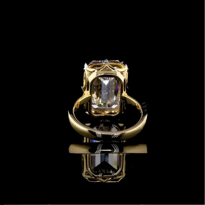 Anillo de Diamante Cultivado en Laboratorio con Certificación IGI y Claridad VVS-VS, Corte Esmeralda Radiante, en Oro, Joyería Fina para Mujer - Product Image 2