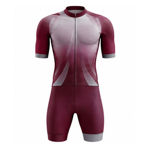 Ensemble maillot et short de cyclisme pour homme, bordeaux avec accents gris, design sans coutures pour adultes - Product Image 1