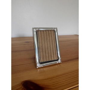 Marco de Fotos de Aluminio Más Vendido, Marco de Fotos Vertical de Metal para Mesa, Decoración para el Hogar y la Oficina - Product Image 3