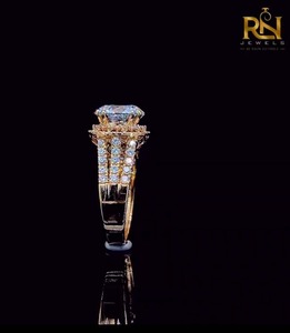 แหวนเพชรทรงกลมเพาะเลี้ยงในห้องปฏิบัติการ แหวนหมั้นทองคำแท้ 9K 14K 18K เครื่องประดับคุณภาพสูง ขายส่งจากโรงงานโดยตรง รับผลิตแบบ OEM ODM - Product Image 3