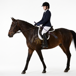 Fouet d'équitation moderne alliant une prise en main confortable, une construction flexible et des matériaux durables pour les passionnés d'équitation. - Product Image 4