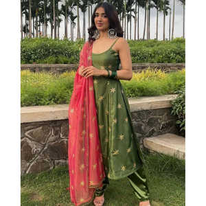 ชุดเครื่องแต่งกายงานปาร์ตี้ของนักออกแบบหญิงพร้อมเสื้อสวยและ dupatta - Product Image 6