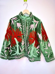Premium <b>Green</b> Suzani <b>Velvet</b> <b>Jacket</b> <b>Women</b> Hand Embroidered Floral Boho Coat Vintage Designer Ethnic Outerwear Wholesale Exporter - Product Image 4