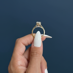 Anillo de Compromiso con Diamante Cultivado en Laboratorio de 2.25 Quilates, Corte Marquesa, Certificado por IGI, Oro Amarillo de 14K, Bañado en Rodio, VVS2, Color F, Venta al Por Mayor - Product Image 4