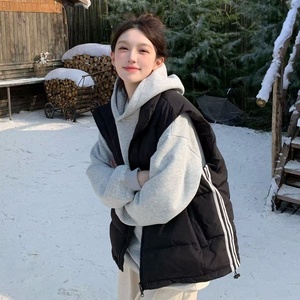 Nouvelle veste en duvet et coton polyvalente à la mode à trois barres de <span class=keywords><strong>grande</strong></span> <span class=keywords><strong>taille</strong></span> pour femmes, adaptée à la superposition en automne et en hiver. - Product Image 2