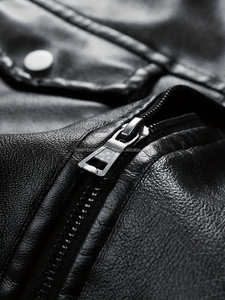 Veste de mode en cuir véritable à fermeture éclair personnalisée pour hommes de bonne qualité à des tarifs de gros Veste en cuir de couleur personnalisée pour hommes - Product Image 3