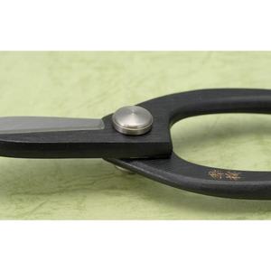 กรรไกรตัดดอกไม้สีดำ Yasuki Blue Steel 2,กรรไกรตัดแต่งดอกไม้ TMR-6102กรรไกรตัดดอกไม้ Suiryu 165มม. สไตล์ Ikenobo - Product Image 3