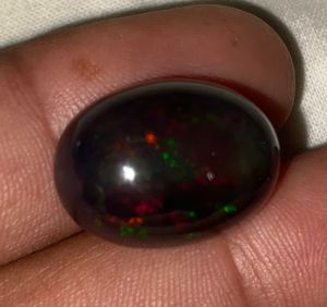 Lot de cabochons d'opale noire éthiopienne de qualité supérieure, pierres précieuses en vrac, 16 carats, opale naturelle multi-feu - Product Image 2