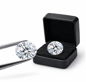 Diamante Suelto Creado en Laboratorio con Certificado IGI, 1 CT, D VVS2, Corte Brillante Redondo, HPHT CVD, Sutariya Brothers, para Joyería - Product Image 1