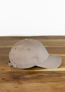 Gorra de Béisbol Premium para Equitación 2026, Impermeable, con Correa Ajustable, Diseño Elegante para Uso en Exteriores, Servicio OEM - Product Image 5