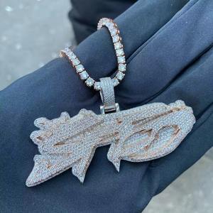 Breloques en argent sterling plaqué or, motif diamant 'Infinite Ice', élégance givrée avec motif 'Iced Out' et lettres, pour les fêtes - Product Image 4