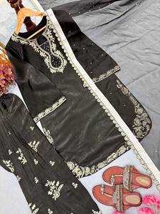 Kurti de Fiesta con Bordado de Seda de Cristal Puro y Lentejuelas, Estilo Diwali, con Conjunto de Palazzo Farshi y Dupatta para Mujer - Product Image 6