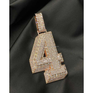 Collier Premium Numéro Quatre en Moissanite Diamant, Argent Sterling 925 Plaqué Or, Pendentif Hip Hop, Bijoux de Luxe - Product Image 1