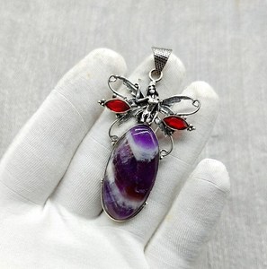 NIKHIL GEMS Élégant Pendentif Cabochon Vintage en Améthyste Sauge et Grenat, Fait Main en Argent 925, Bijou de Fiançailles Certifié par un tiers - Product Image 6