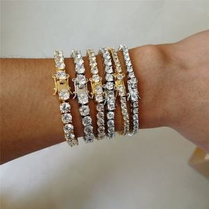 Bracelet tennis unisexe en moissanite plaqué argent 18 carats, taille brillante, sertissage en canal, pour hip-hop, fêtes, mariages, fiançailles et usage quotidien - Product Image 4