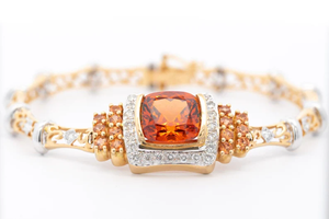 Bracelet manchette classique plaqué or 18 carats avec pierre en zircon orange et accents de diamants pour femme, bijoux de fête - Product Image 4