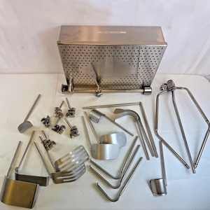 Farhan Co – Kit de 23 rétracteurs Wishbone pour table chirurgicale, en acier inoxydable, réutilisables et stérilisables, pour ORL - Product Image 1