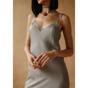 เดรสยาวทรงเข้ารูป สายเดี่ยว ดีไซน์หรูหราสำหรับผู้หญิง เหมาะสำหรับใส่ลำลอง งานปาร์ตี้ หรือใส่ในช่วงฤดูร้อน - Product Image 3